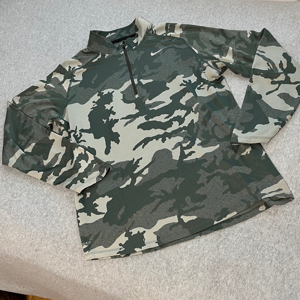 Nike Quarter Zip Athletic Longsleeve Camo Shirt Medium Outdoor Performance Green
